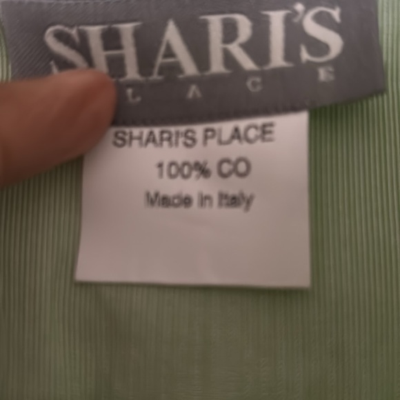 Shari’s linen top - Picture 6 of 8